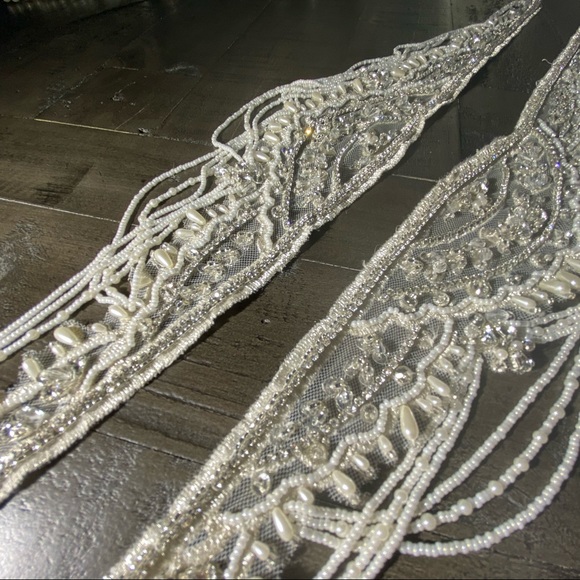 Straps embellished with Swarovski crystals - Picture 5 of 6